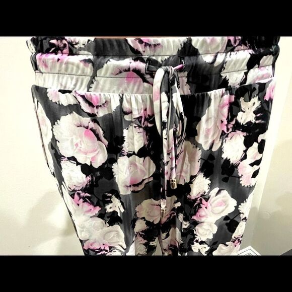 INC Women’s Floral Pants  - Picture 5 of 6
